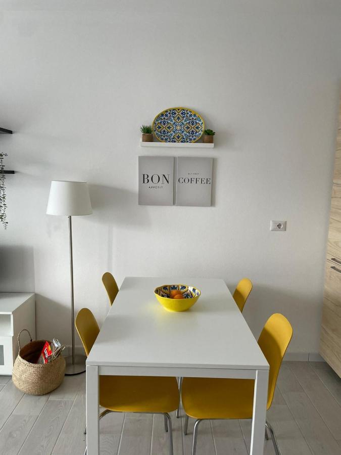 Casa Lalla กัสเตลซาร์โด ภายนอก รูปภาพ